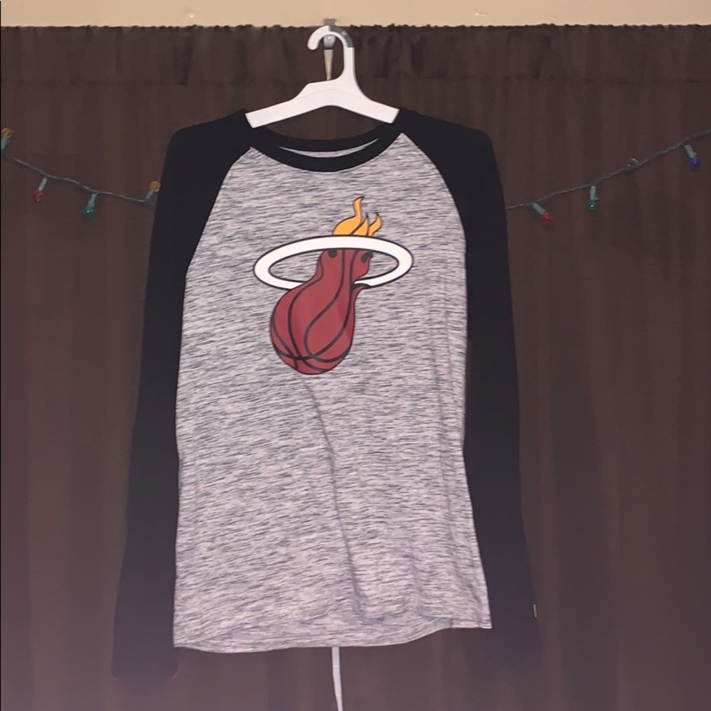 New Era Long Sleeve Miami Heat Shirt